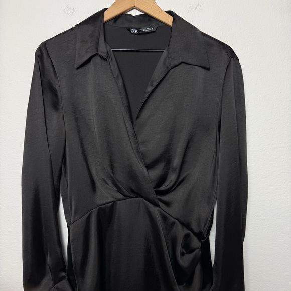 ZARA WOMEN'S BLACK SATIN MINI LONG SLEEVE DRESS SIZE LARGE PRE-OWNED - Picture 7 of 7
